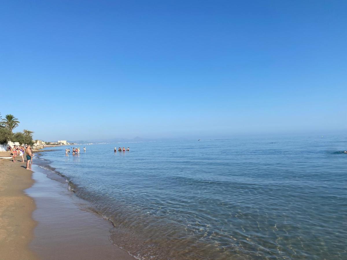 Primera línea de playa Dénia Exterior foto
